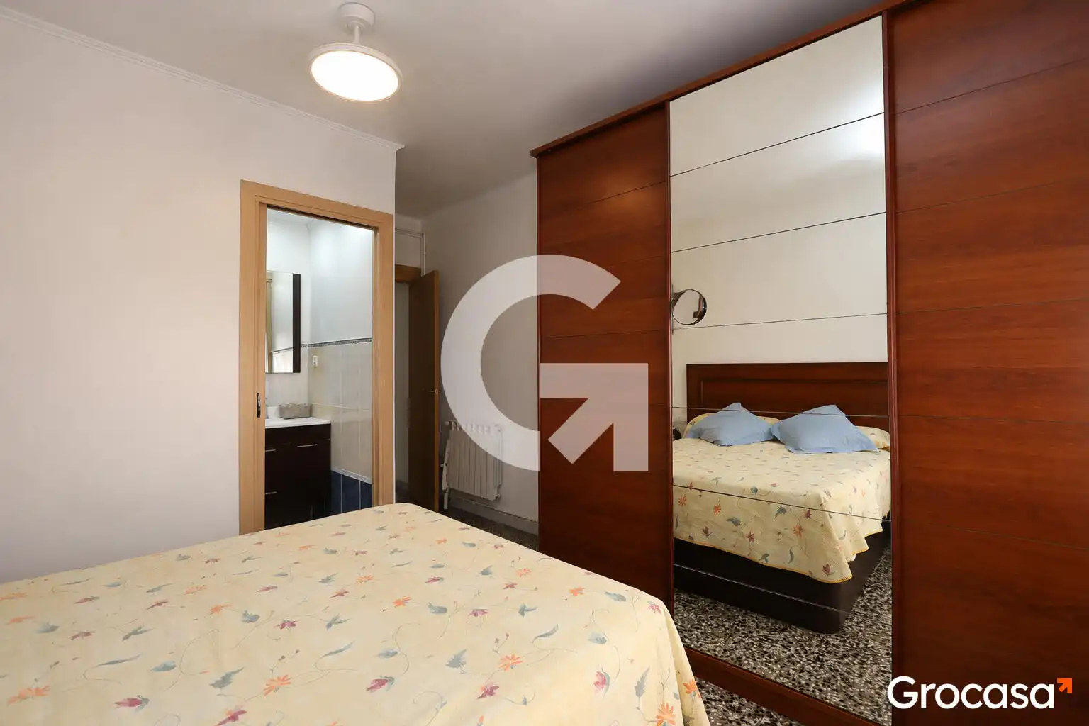 Bedroom of Flat for sale in Terrassa  with Air Conditioner, Heating and Storage room