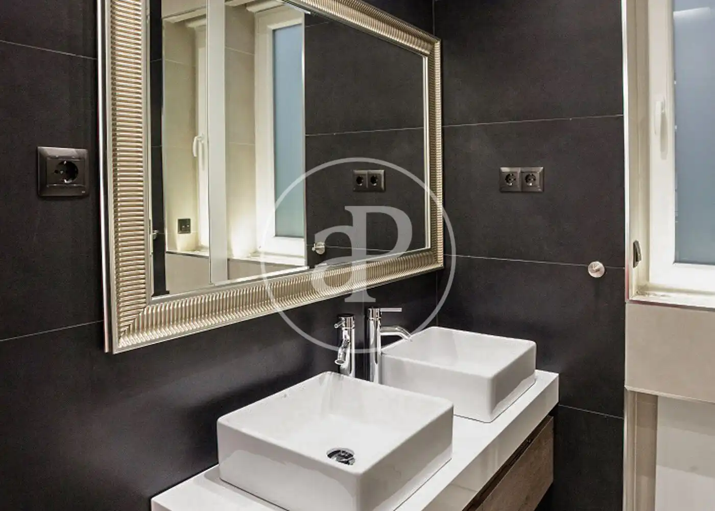 Flat for rent in C. de Fúcar, Cortes - Huertas