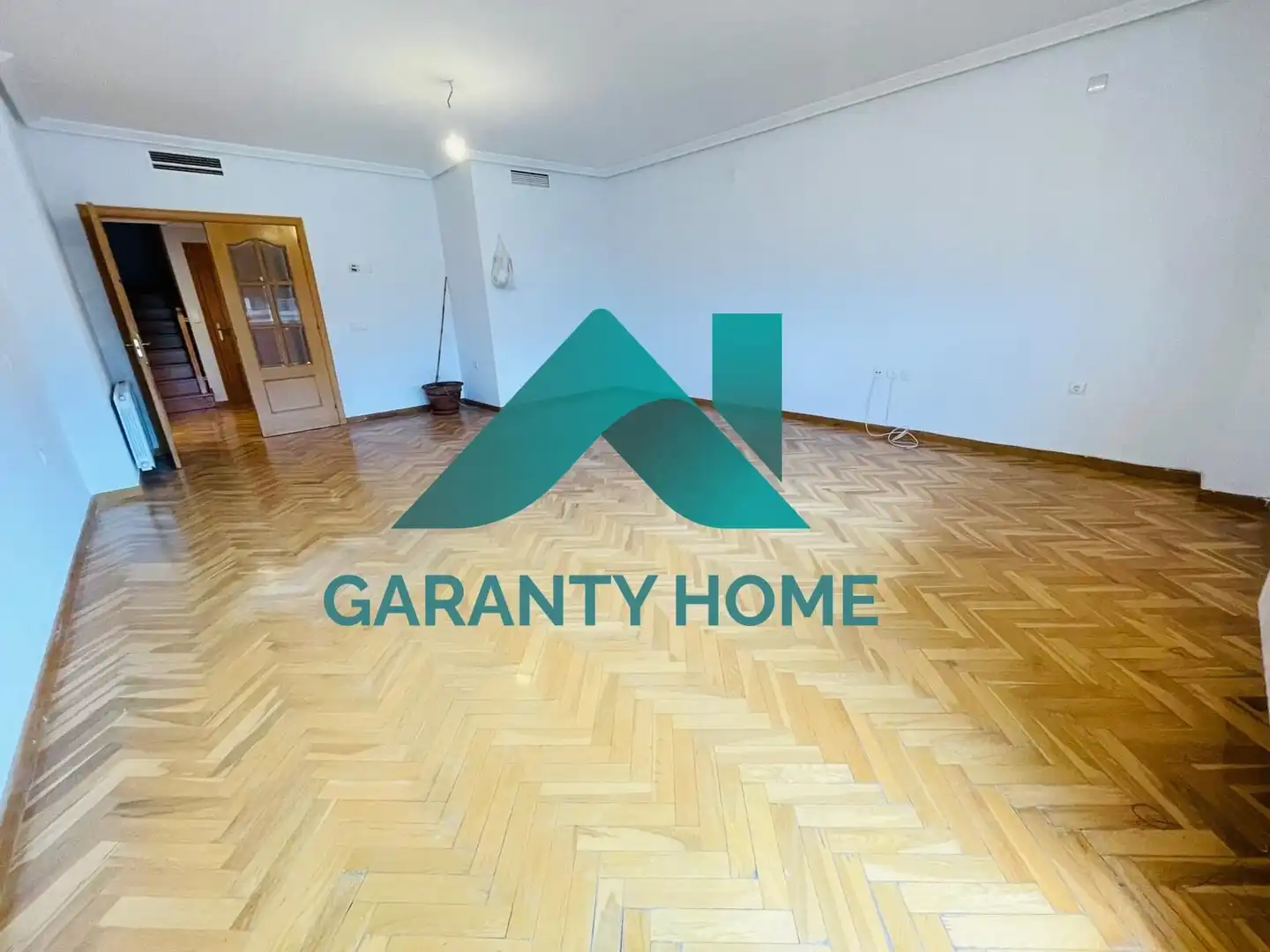 Piso en venta en Cáceres con Aire acondicionado, Calefacción y Parquet