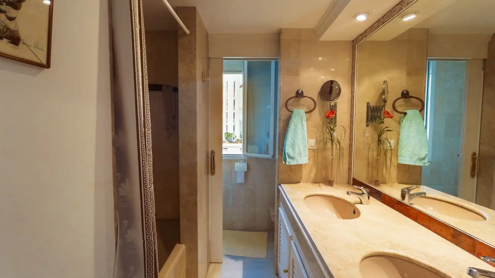 Baño de Ático en venta en Estepona con Aire acondicionado, Terraza y Amueblado