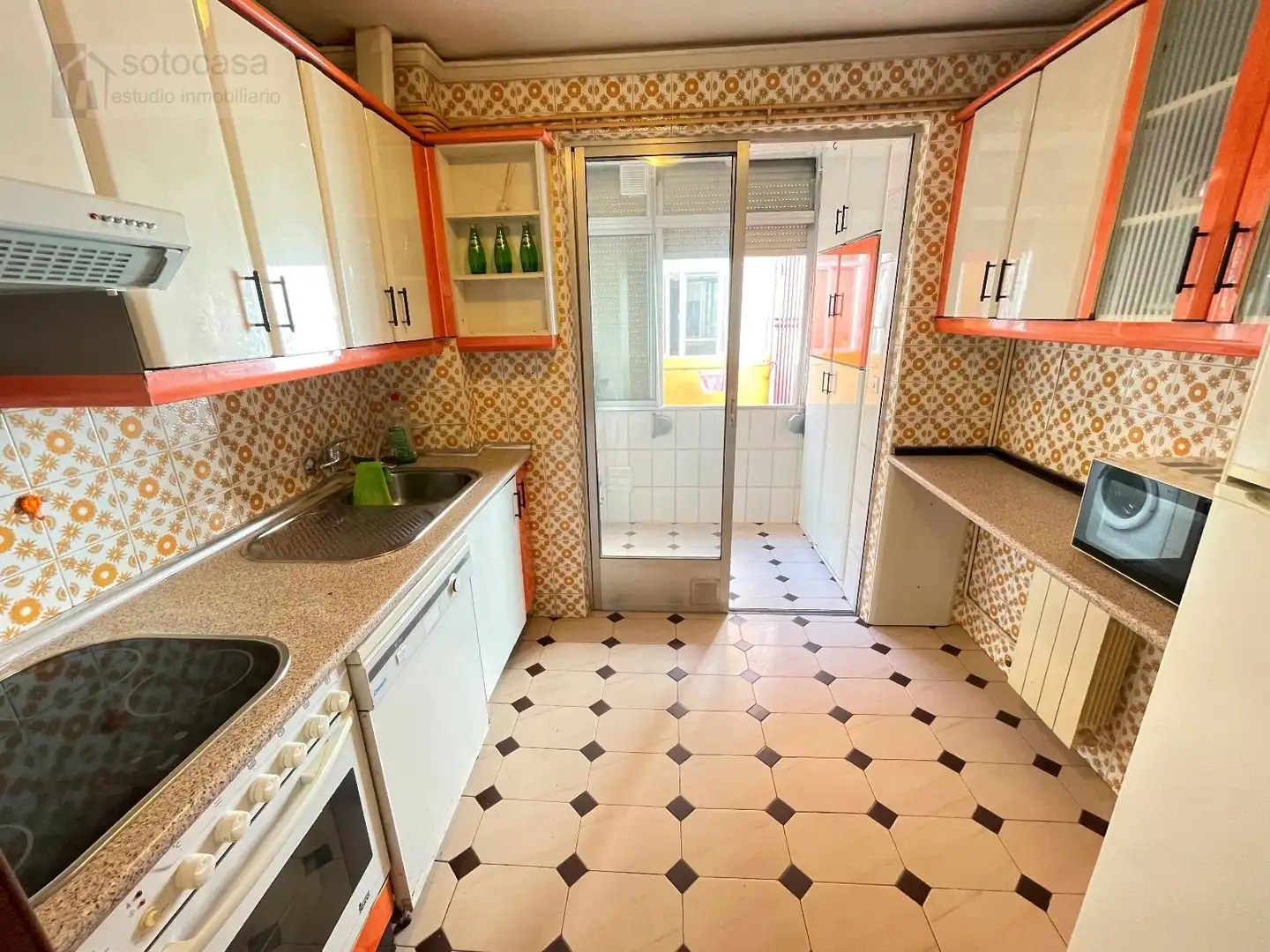 Kitchen of Flat for rent in Rondilla