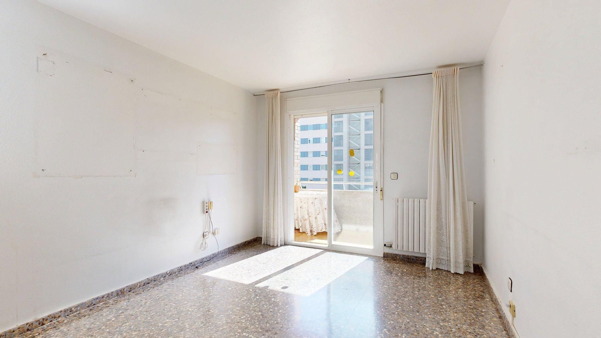 Bedroom of Flat for sale in  Zaragoza Capital  with Heating, Private garden and Terrace