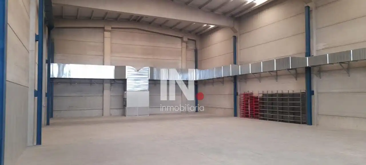 Fabrikhallen zur Miete in Torrefarrera