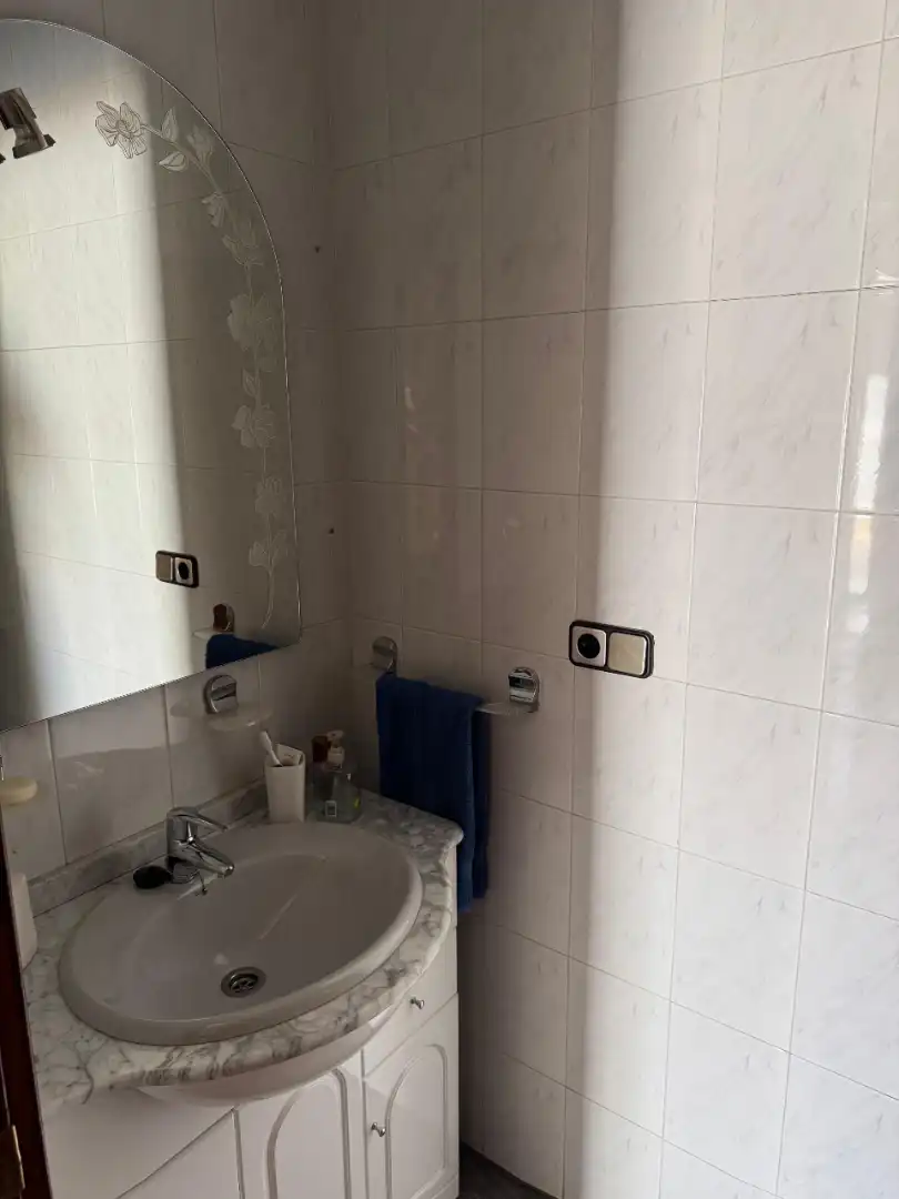 Bany de Casa o xalet per a compartir en Jaén amb Aire condicionat i Moblat
