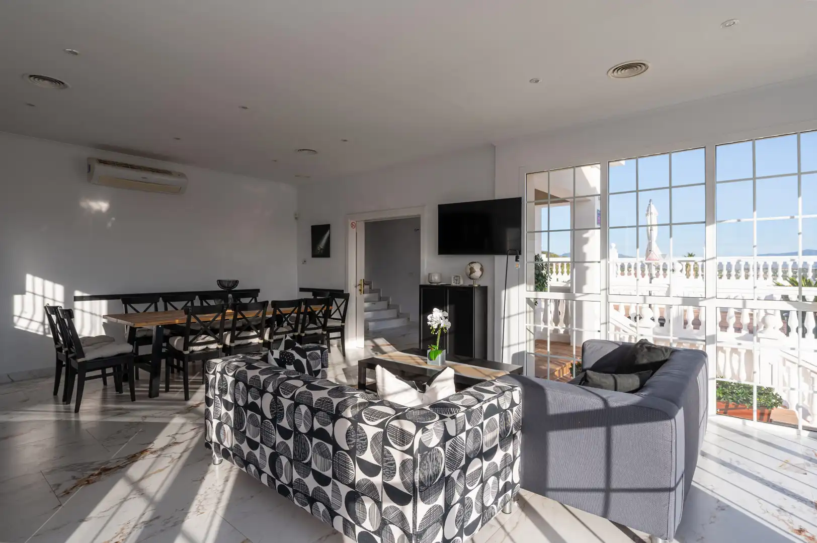 Sala de estar de Casa o chalet en venta en Alhaurín El Grande con Aire acondicionado, Terraza y Piscina
