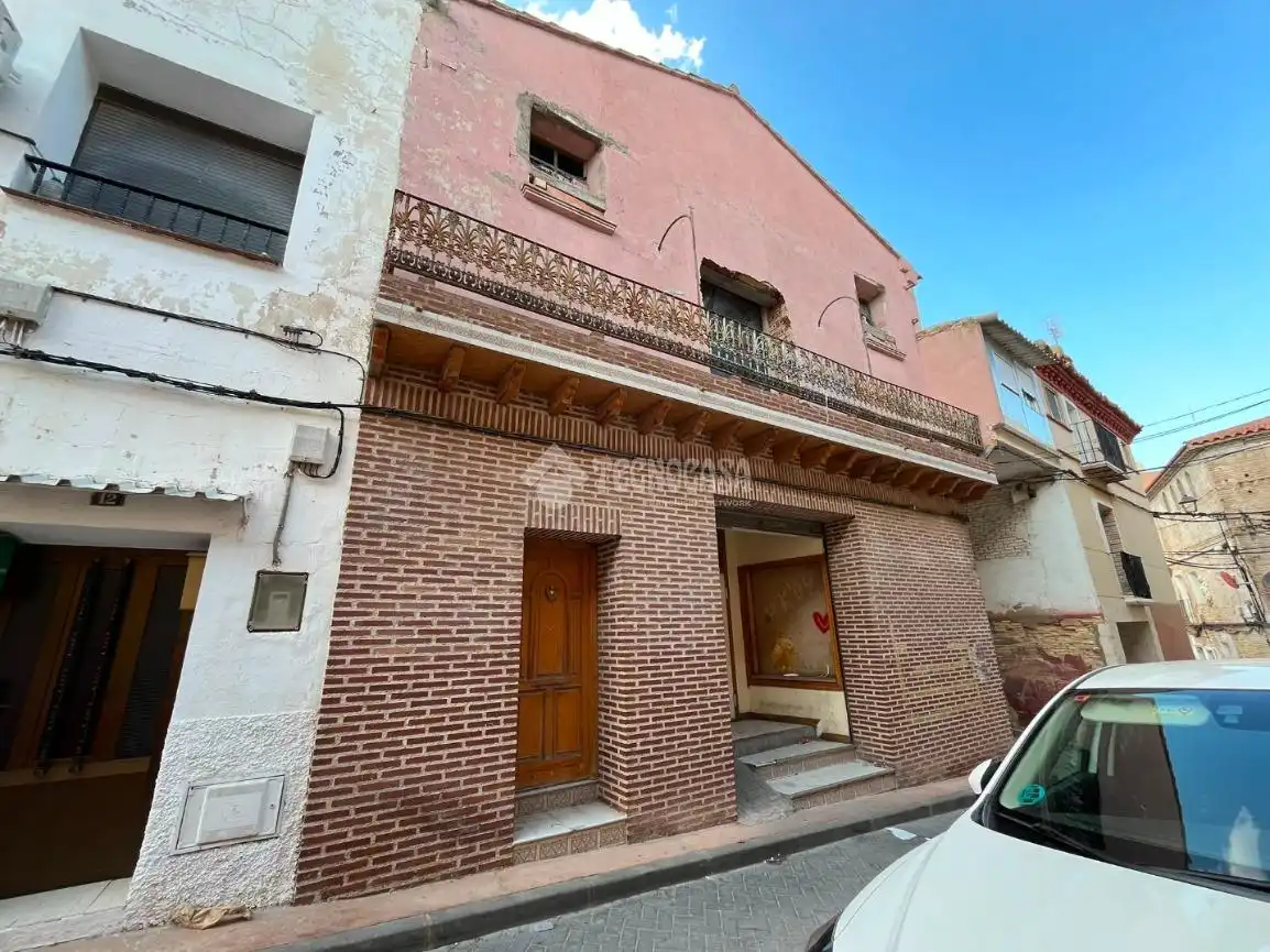 Semi-detached house with terrace for sale in Magallón, imagen 2
