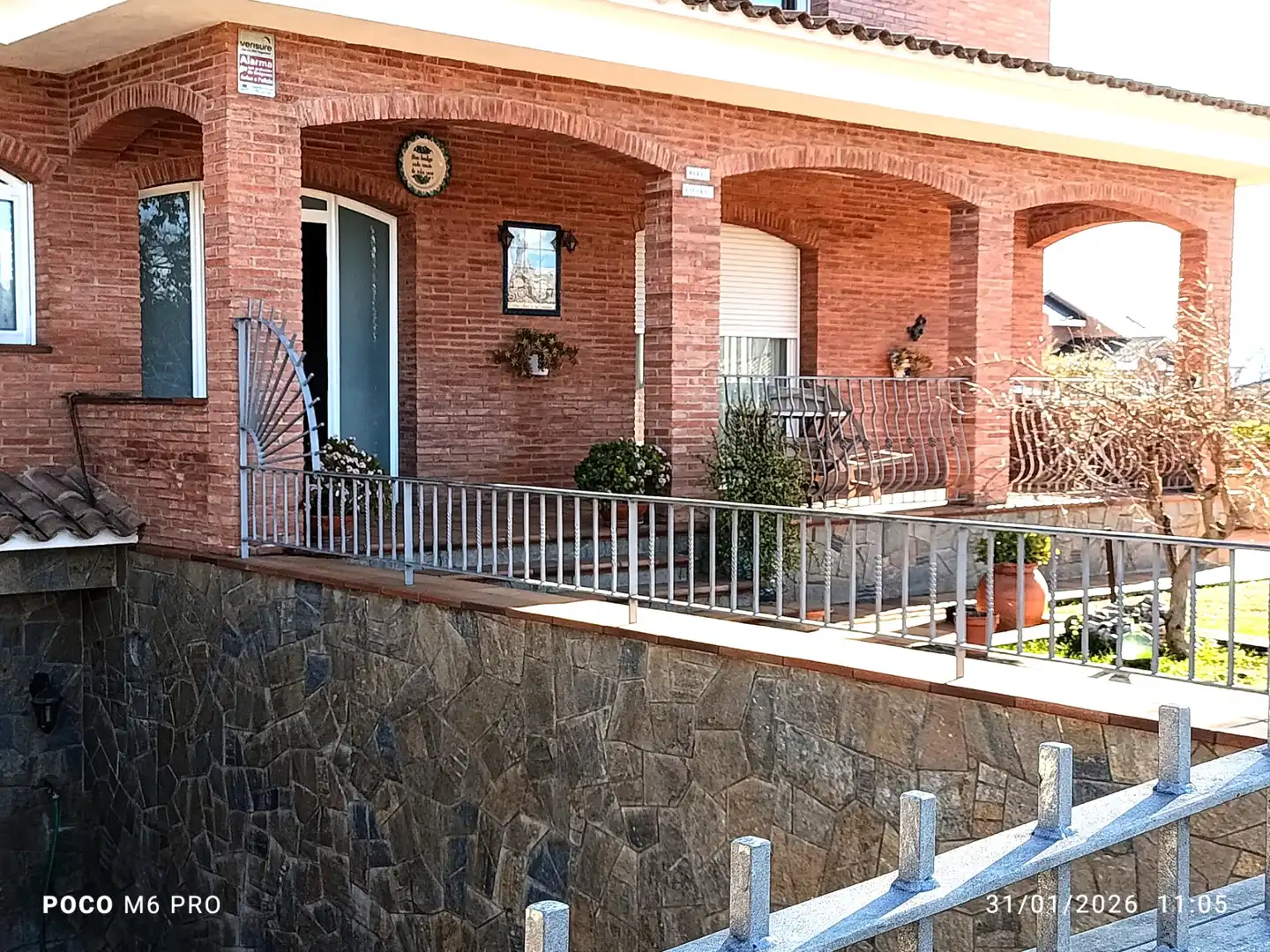Außenansicht von Haus oder Chalet zum Verkauf in Palau-solità i Plegamans mit Heizung, Privatgarten und Terrasse