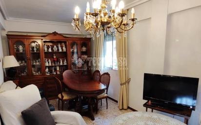 Living room of Flat for sale in  Sevilla Capital