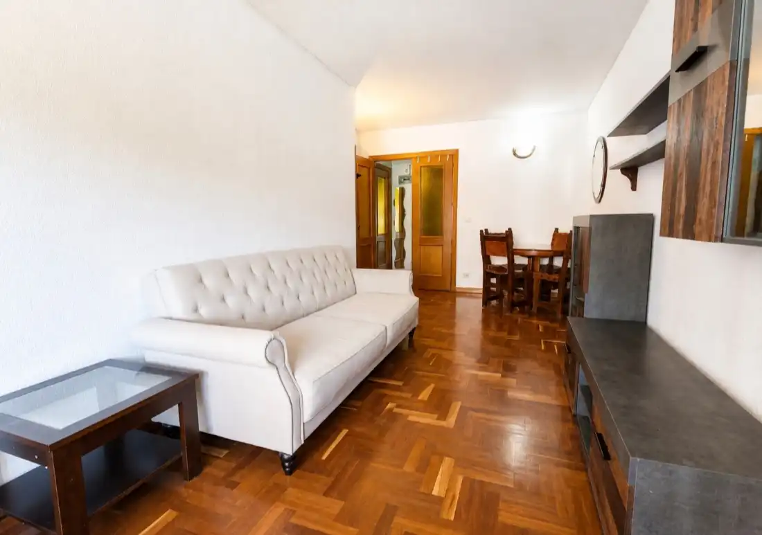 Wohnzimmer von Wohnungen zur Miete in Madrid mit Klimaanlage, Heizung und Parkett