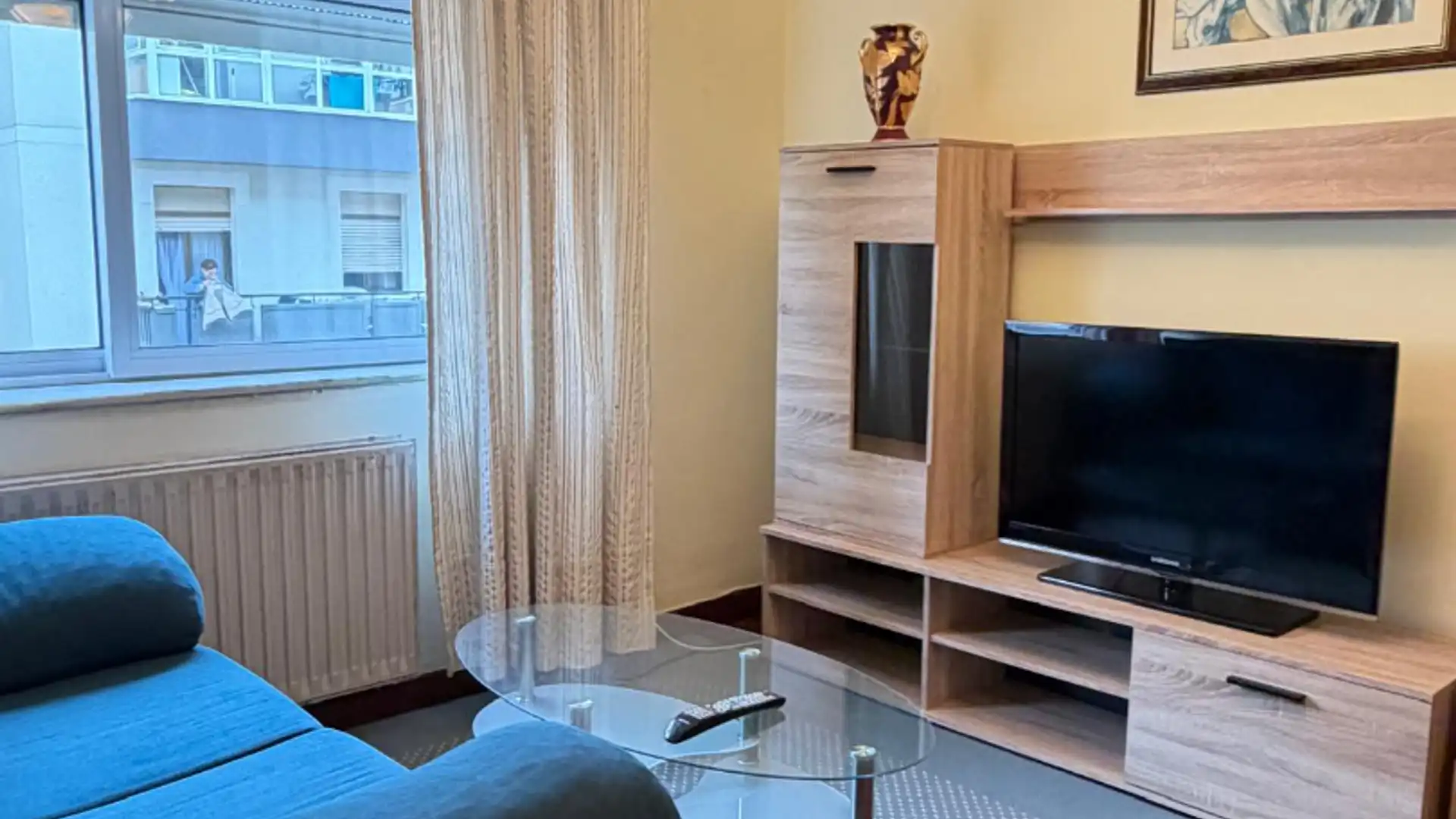 Living room of Flat for sale in Santander  with Heating, Parquet flooring and Furnished