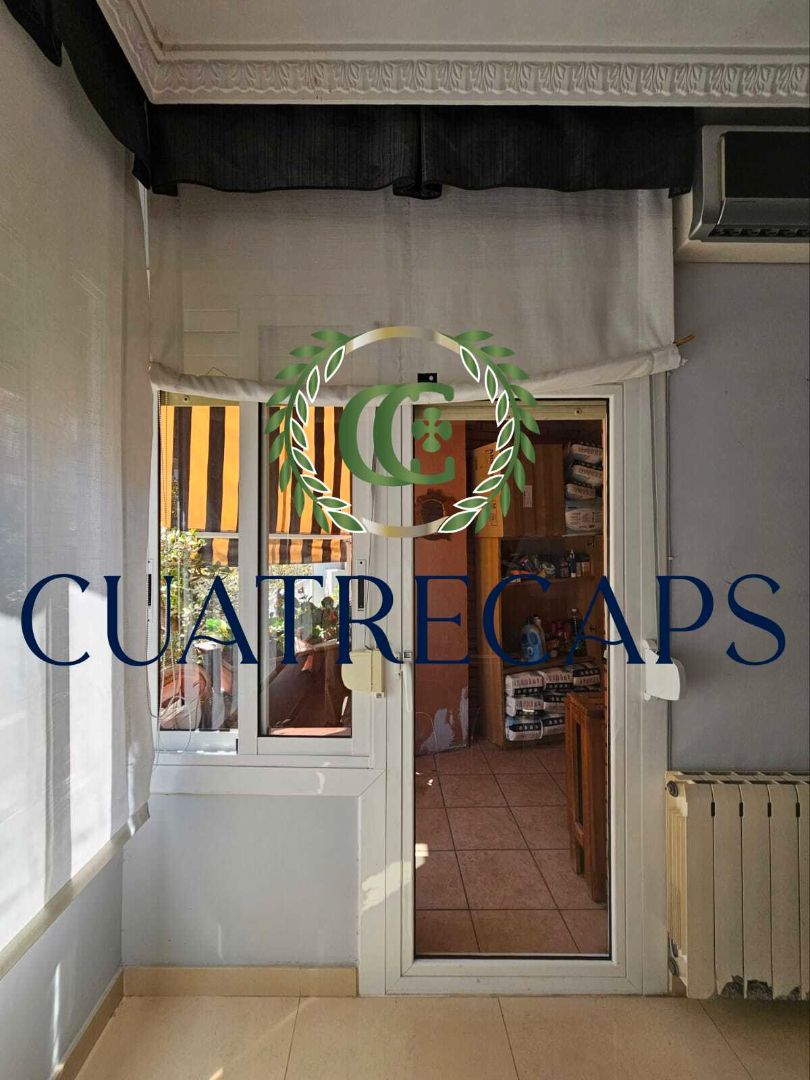 Flat for sale in  Barcelona Capital  with Air Conditioner, Heating and Furnished