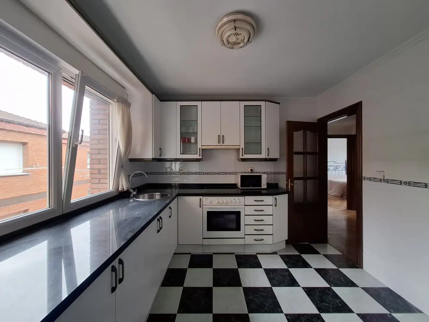 Küche von Wohnung zur Miete in Gijón  mit Heizung und Parkett