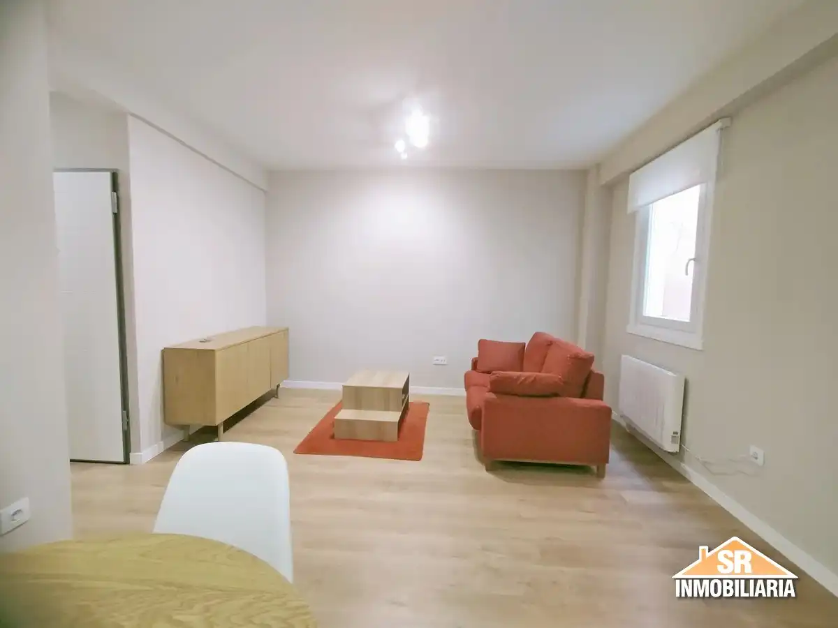 Sala d'estar de Pis de lloguer en A Coruña Capital  amb Calefacció, Moblat i Forn