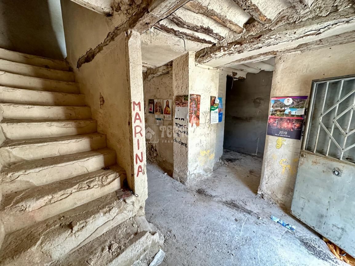 Casa adosada en venda en Hontoba