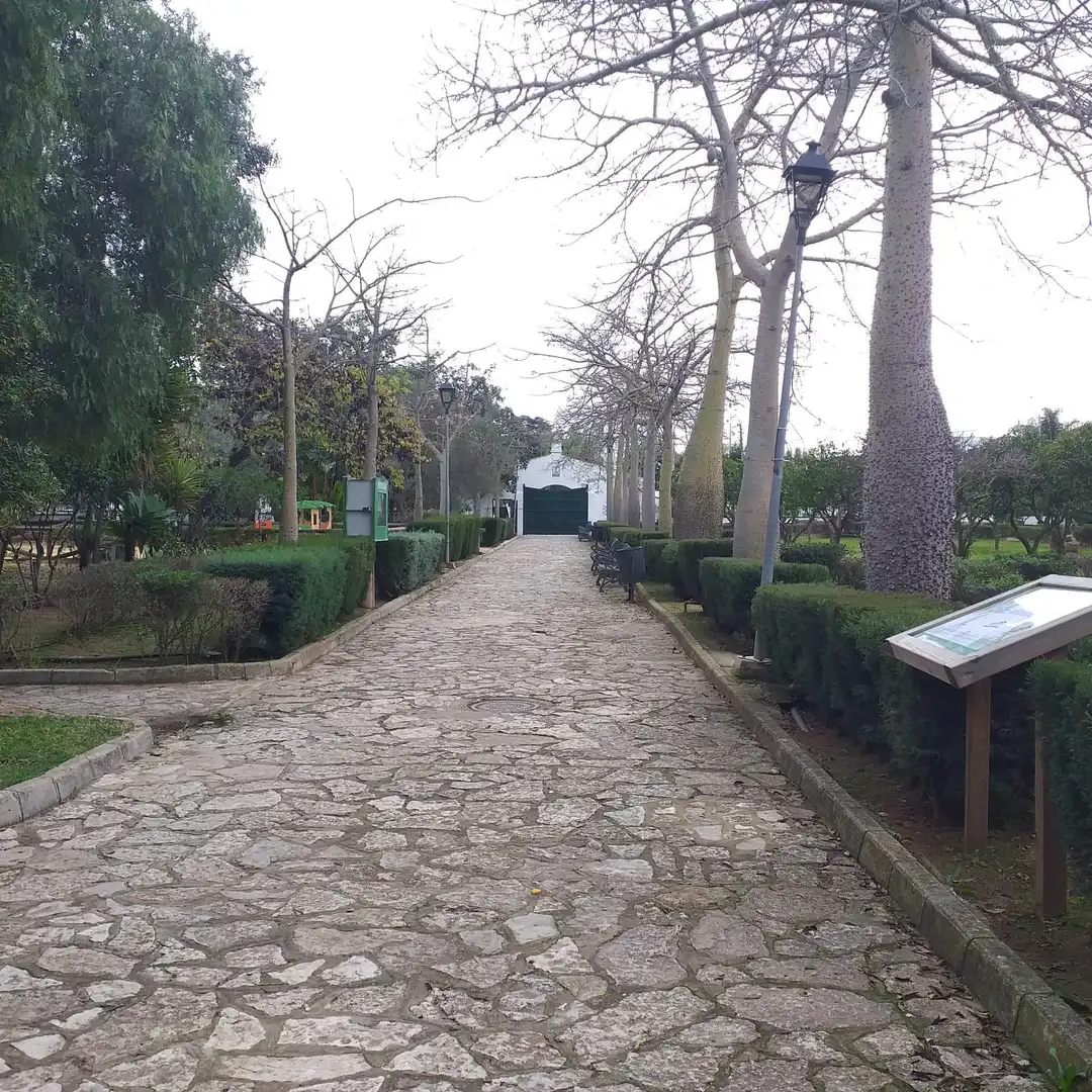 Chalet con piscina en venta en Núcleo urbano, imagen 2