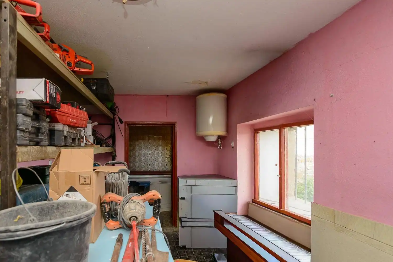 Cuina de Casa adosada en venda en Oviedo  amb Calefacció, Terrassa i Traster