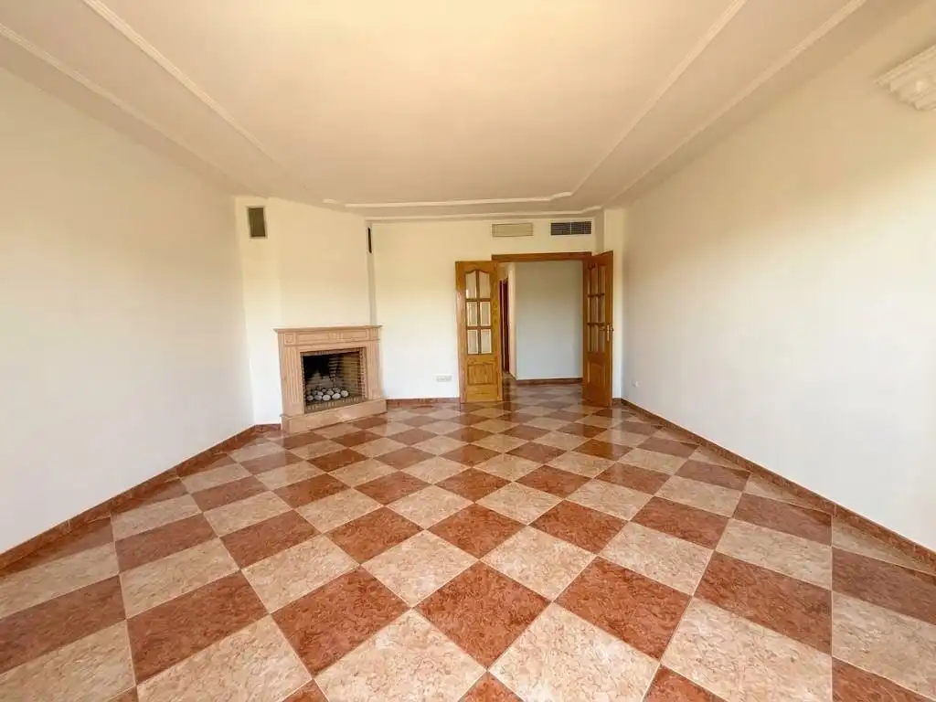 Sala d'estar de Casa o xalet en venda en Málaga amb Aire condicionat, Calefacció i Terrassa