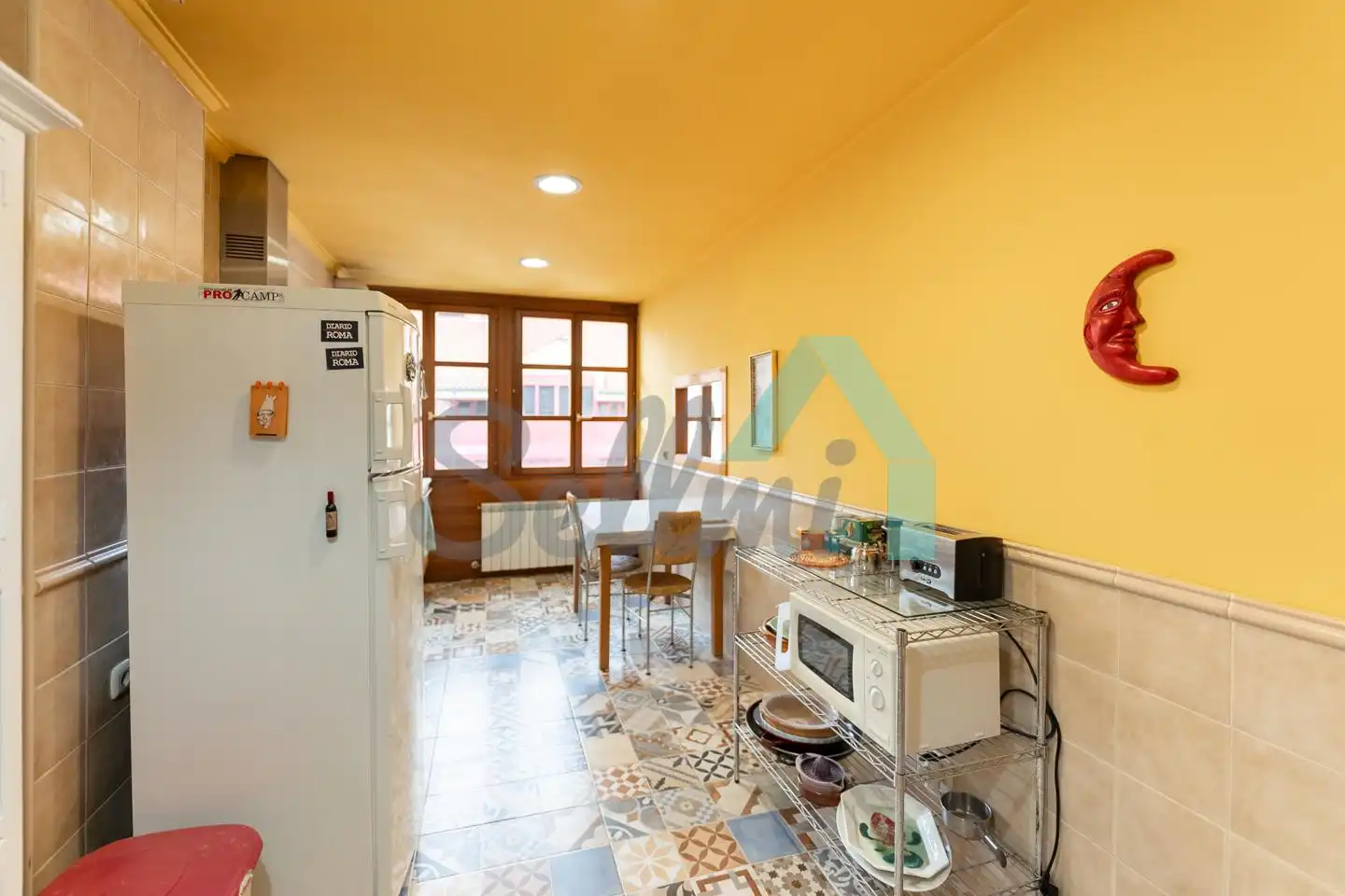 Cocina de Piso de alquiler en Oviedo  con Calefacción, Parquet y Amueblado