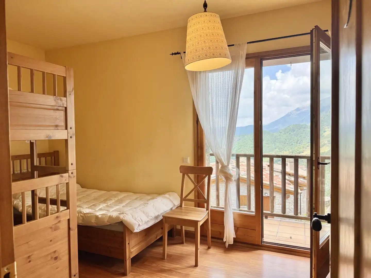 Habitación de Casa o chalet de alquiler en Castellar de n'Hug con Calefacción y Amueblado