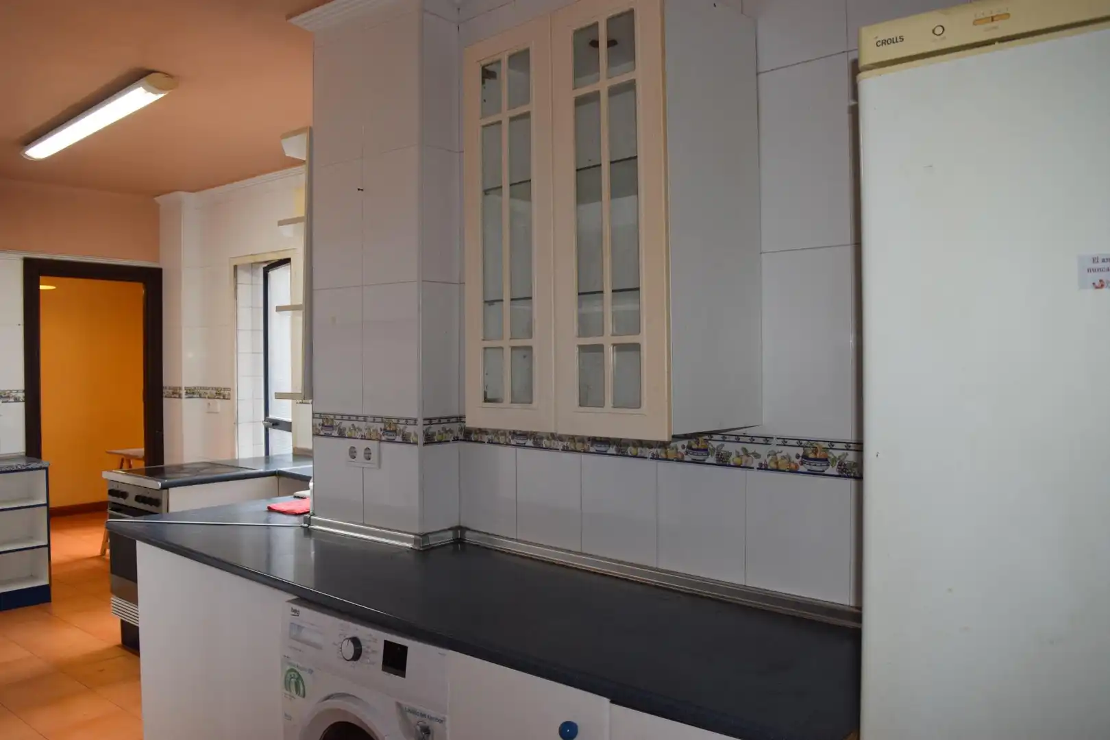 Cuina de Pis en venda en Oviedo  amb Calefacció, Parquet i Traster