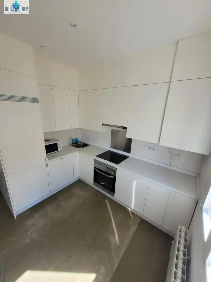 Cuina de Apartament en venda en Albacete amb Calefacció i Moblat
