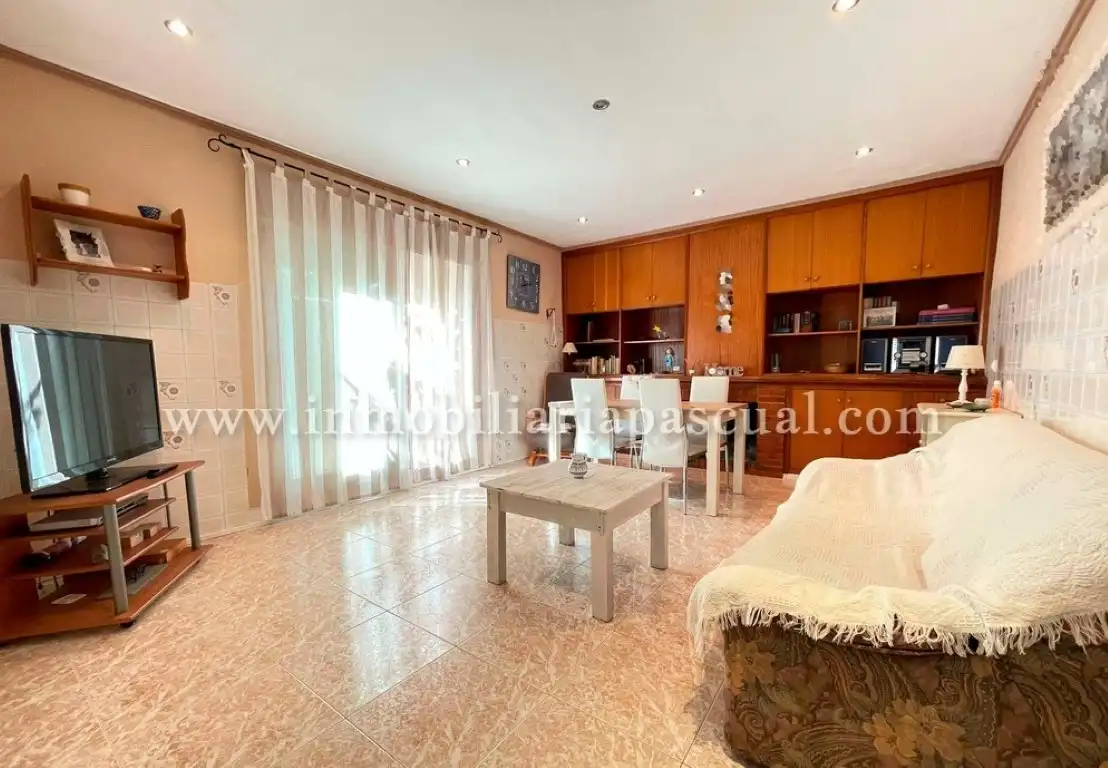 Vista exterior de Casa o chalet en venta en Beniarrés