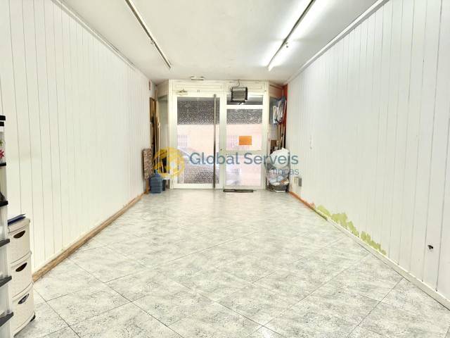 Local comercial en Alquiler en Carrer Diputacio en El Papiol