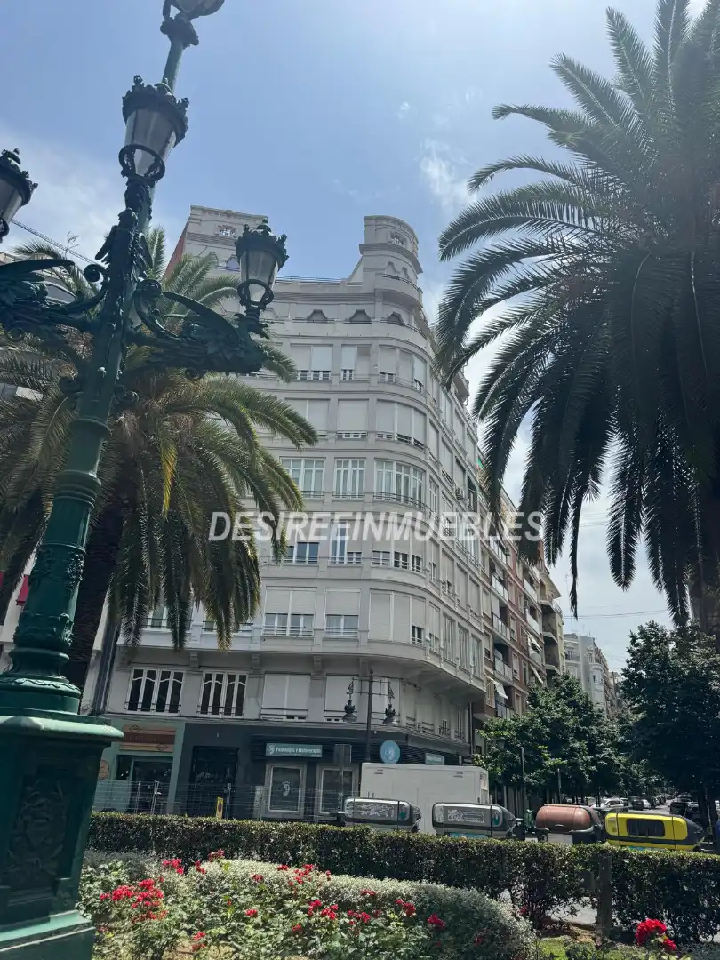 Flat with lift for sale in Plaça de Cánovas del Castillo, imagen 7