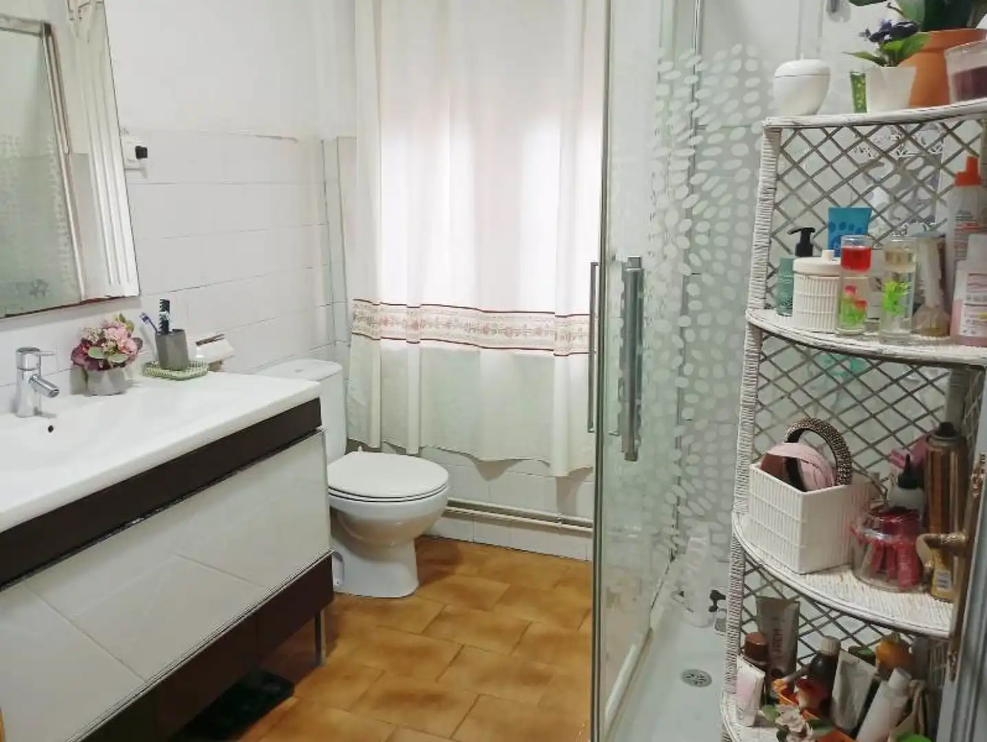 Baño de Casa o chalet en venta en Los Corrales de Buelna  con Calefacción, Jardín privado y Terraza