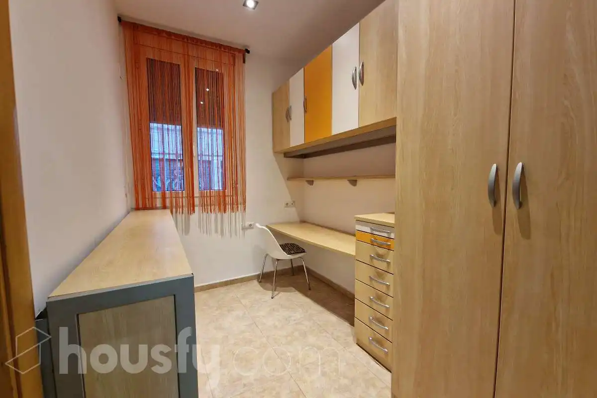 Ground floor for rent in L'Hospitalet de Llobregat, Barcelona