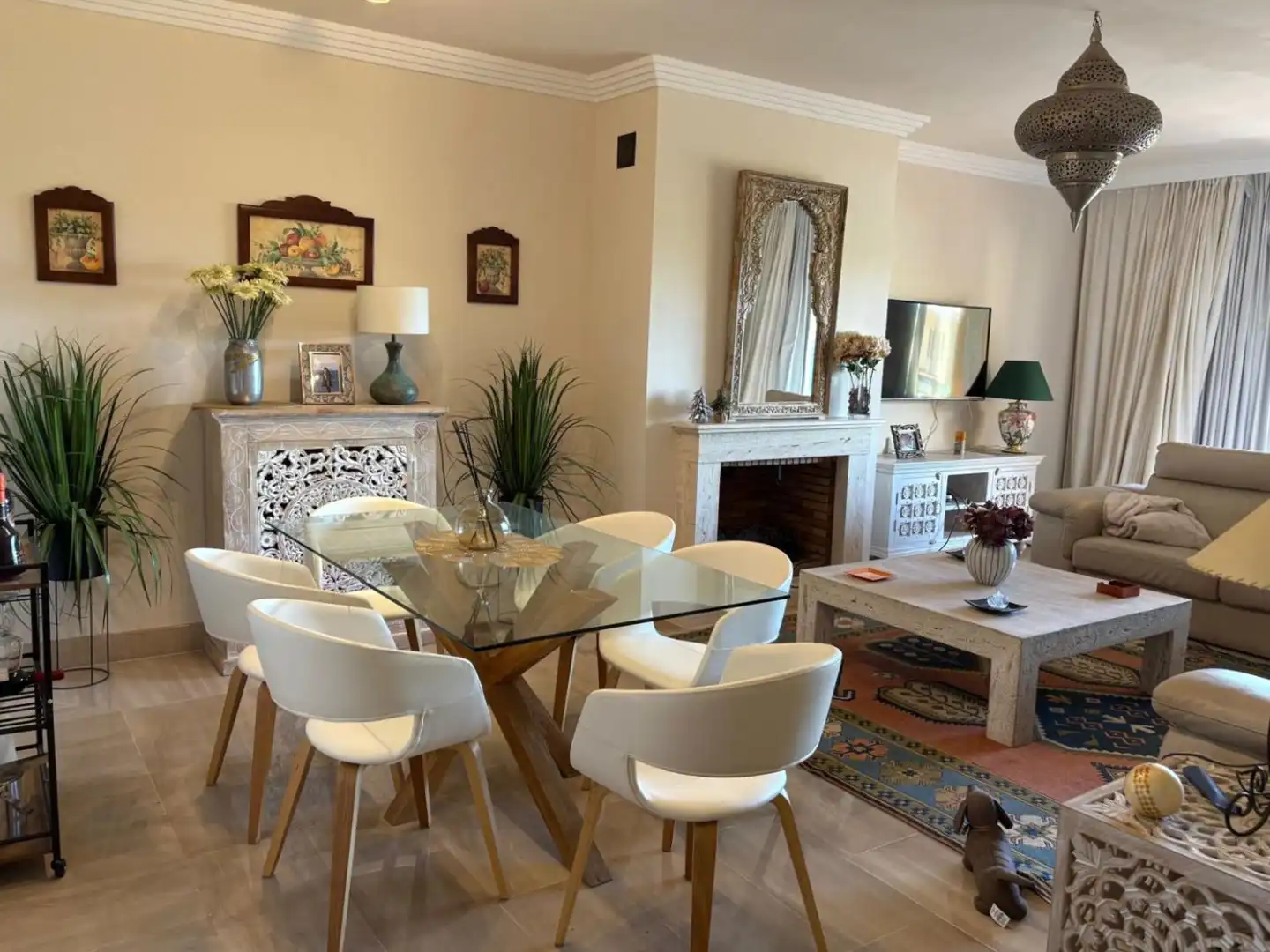 Menjador de Apartament de lloguer en Sotogrande amb Aire condicionat, Calefacció i Terrassa