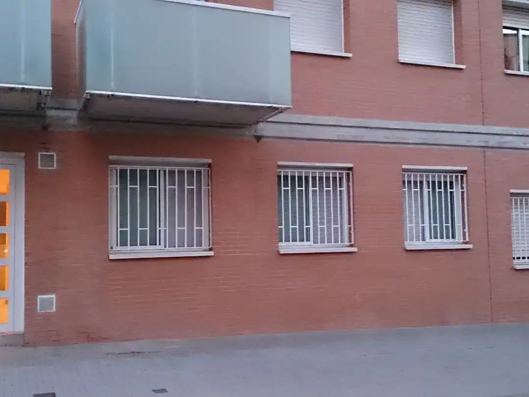Exterior view of Flat for sale in Manresa  with Air Conditioner and Swimming Pool