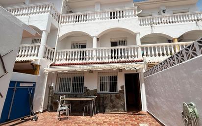Exterior view of Single-family semi-detached for sale in Benalmádena  with Terrace, Storage room and Oven