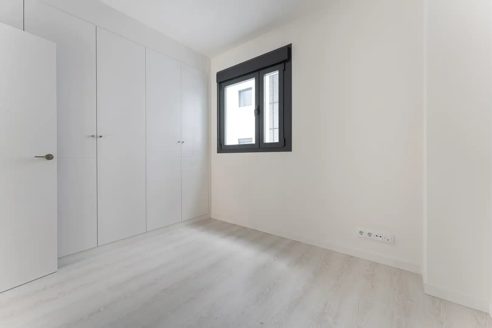 Bedroom of Flat for sale in Málaga  with Parquet flooring, Terrace and Storage room