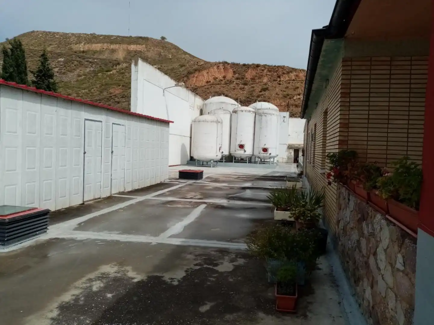 Exterior view of Industrial buildings for sale in  Logroño