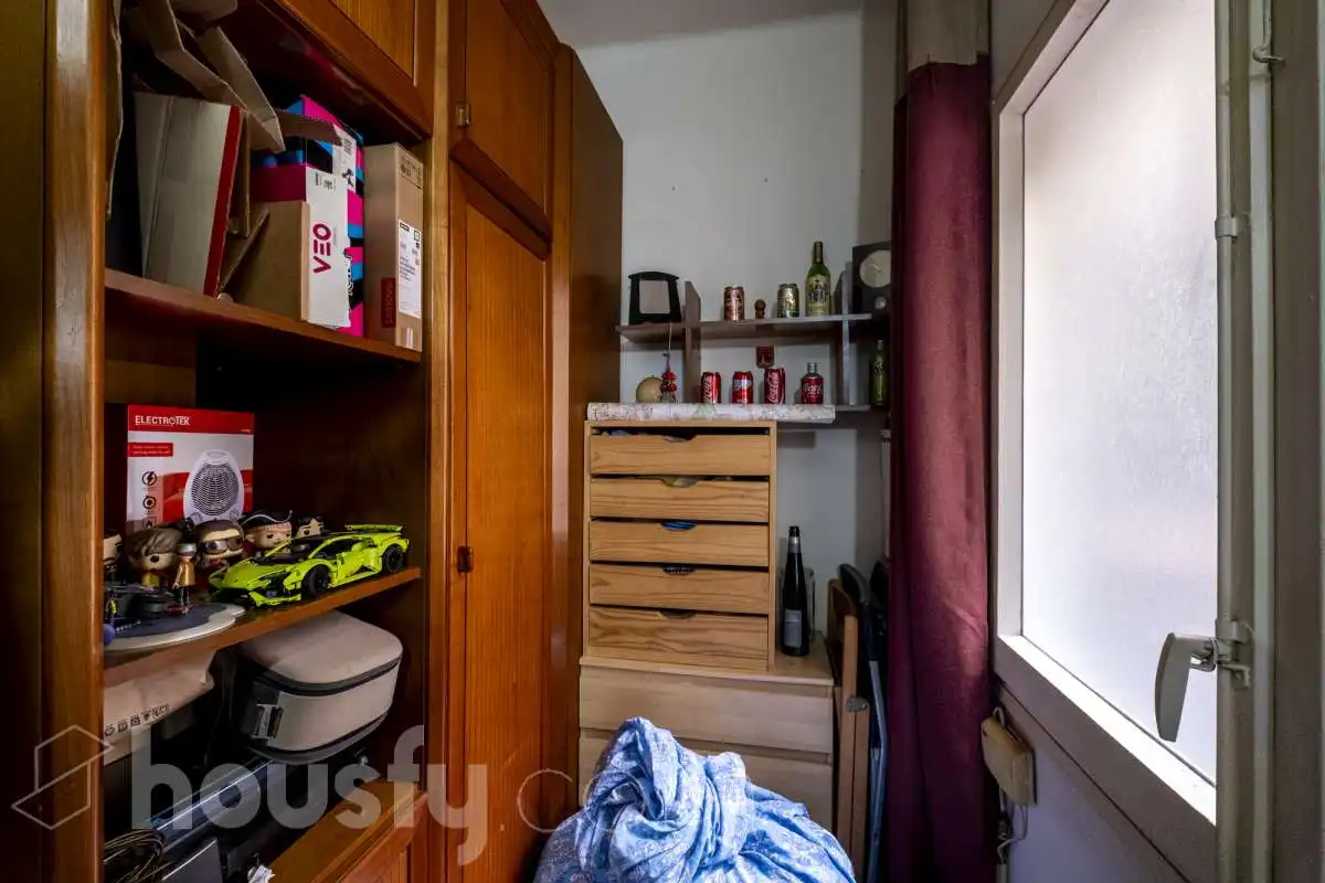 Habitación de Piso en venta en Barcelona con Balcón