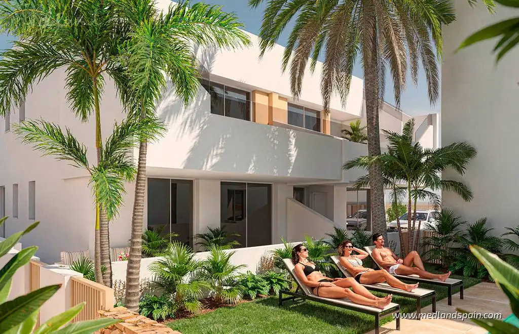 Vista exterior de Apartament en venda en Pilar de la Horadada amb Aire condicionat, Calefacció i Terrassa