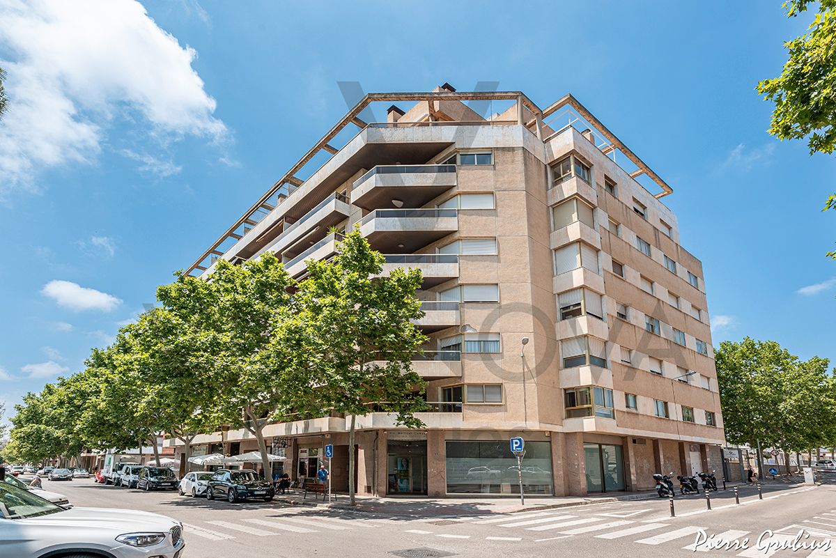 Vista exterior de Pis en venda en Reus amb Calefacció i Terrassa