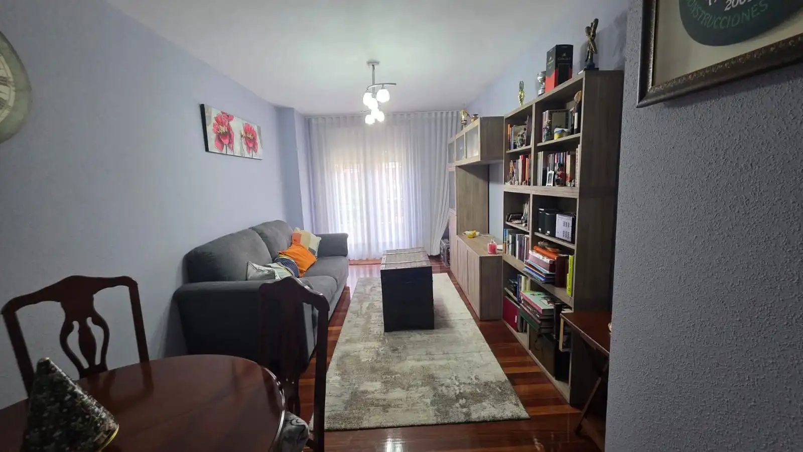 Sala d'estar de Pis en venda en Castro-Urdiales amb Calefacció, Terrassa i Traster