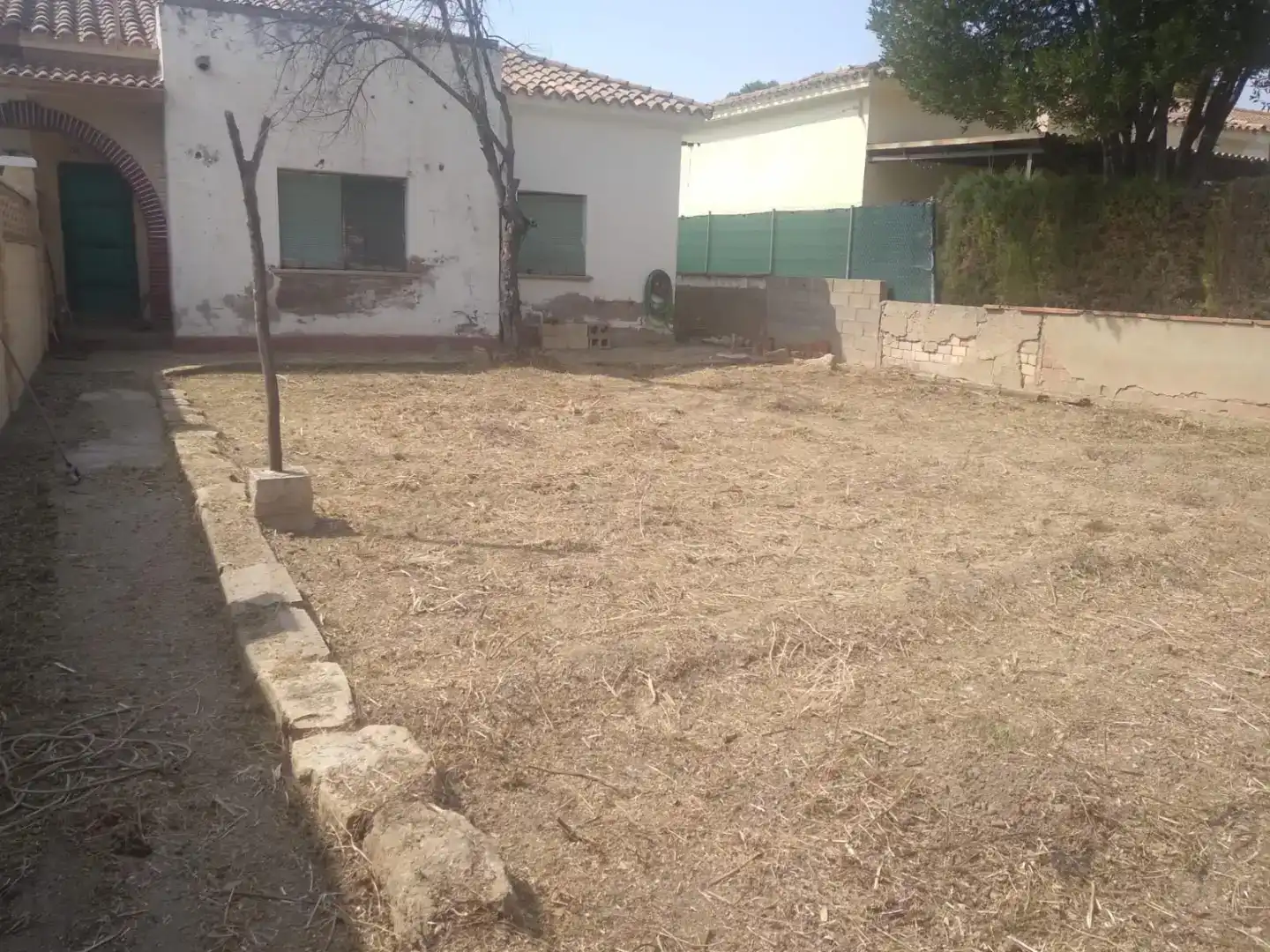 Houses for sale in Escatrón  with Private garden and Storage room