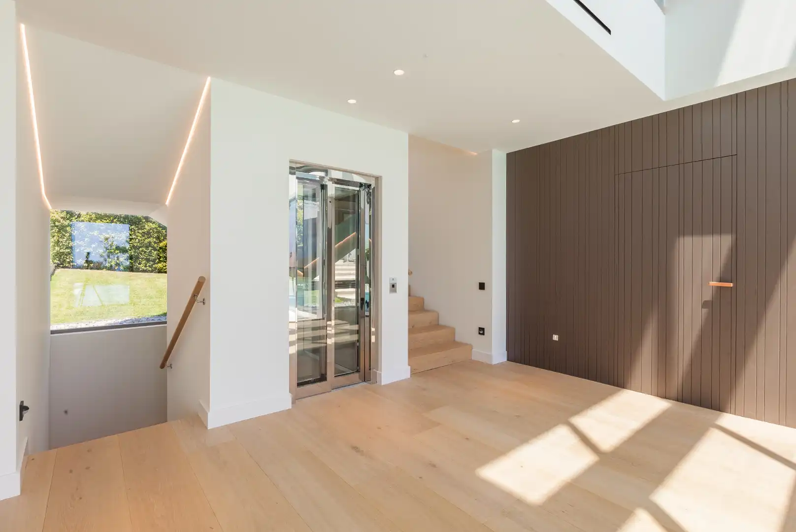 Houses for sale in Barcelona  with Air Conditioner, Heating and Private garden
