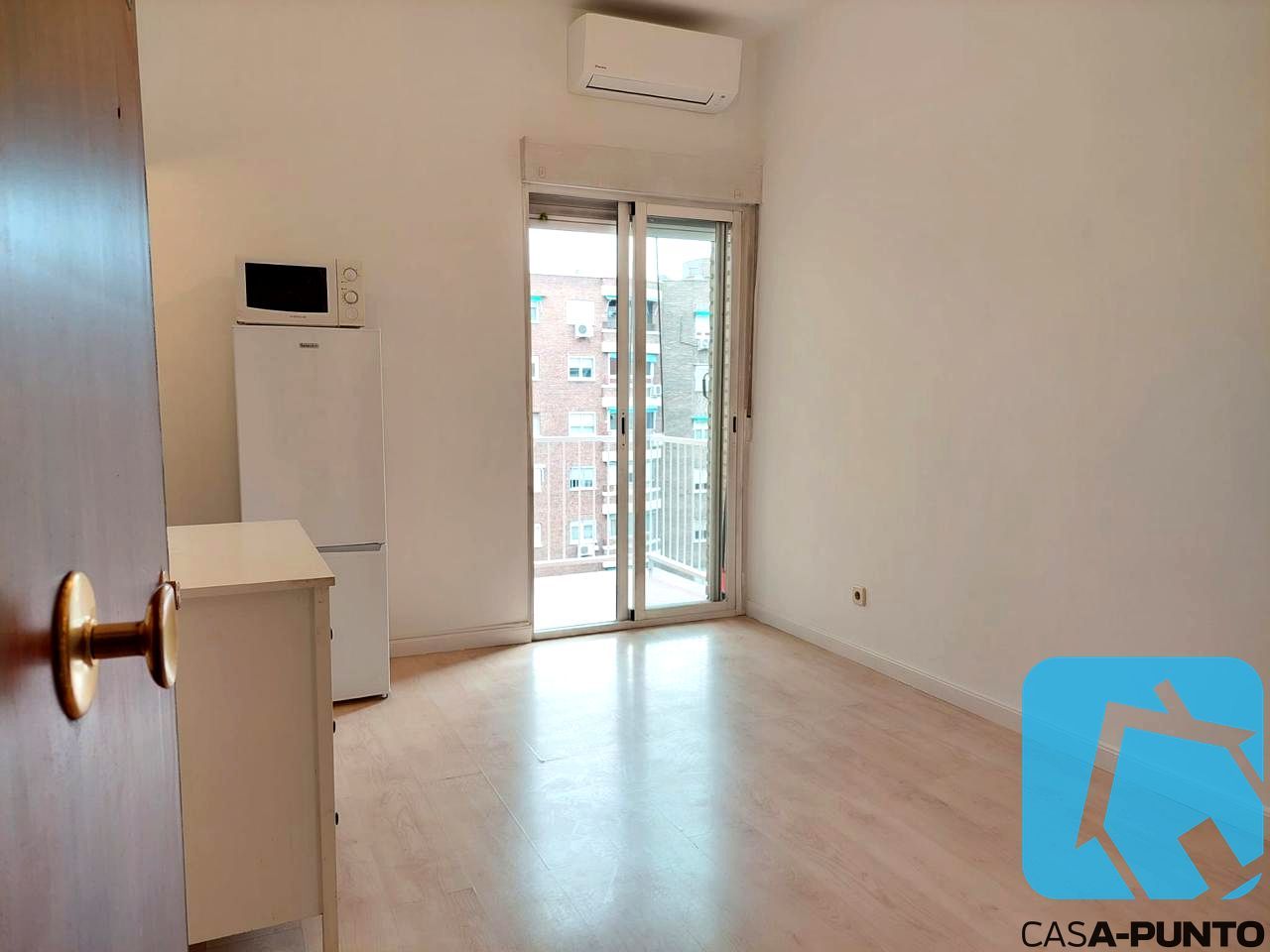 Habitación de Estudio de alquiler en  Madrid Capital