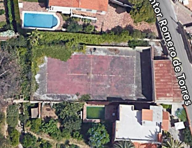 Terreno residencial en Venta en Calle Pintor Romero de Torres, 5 en Estadio Castalia