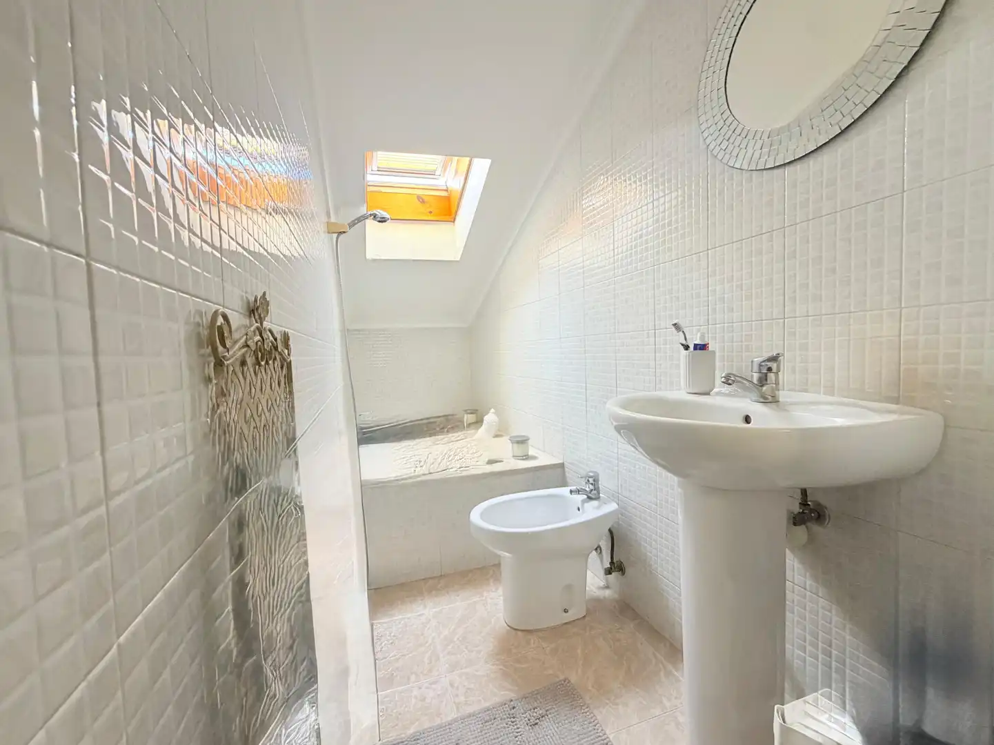 Baño de Piso en venta en Avilés con Parquet, Trastero y Amueblado