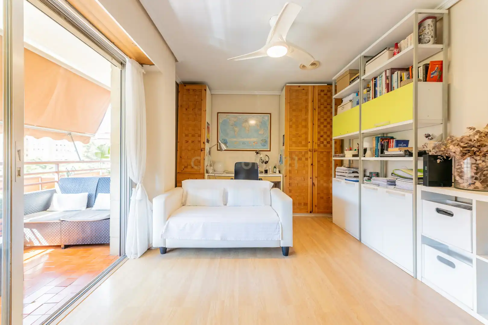 Sala de estar de Piso en venta en Valencia con Aire acondicionado, Trastero y Balcón