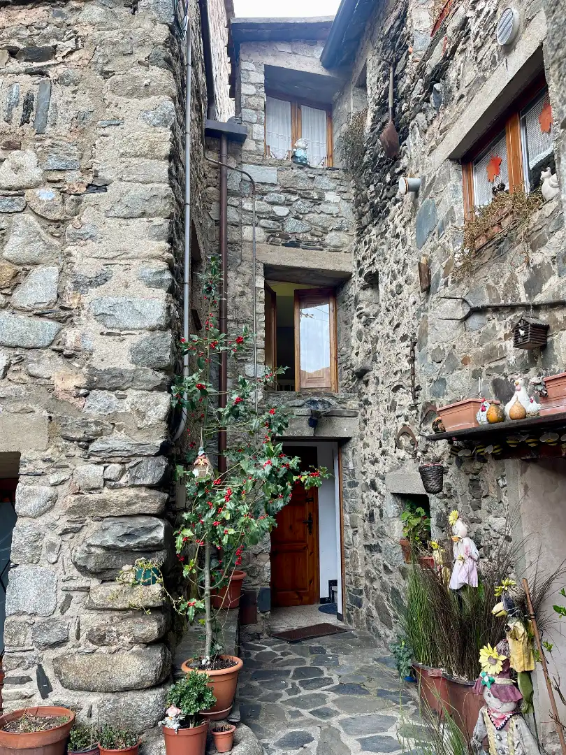 Vista exterior de Finca rústica en venta en Setcases con Calefacción, Amueblado y Horno