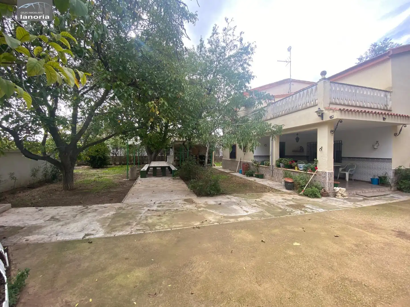 Jardí de Casa o xalet en venda en Albacete amb Jardí privat, Terrassa i Piscina