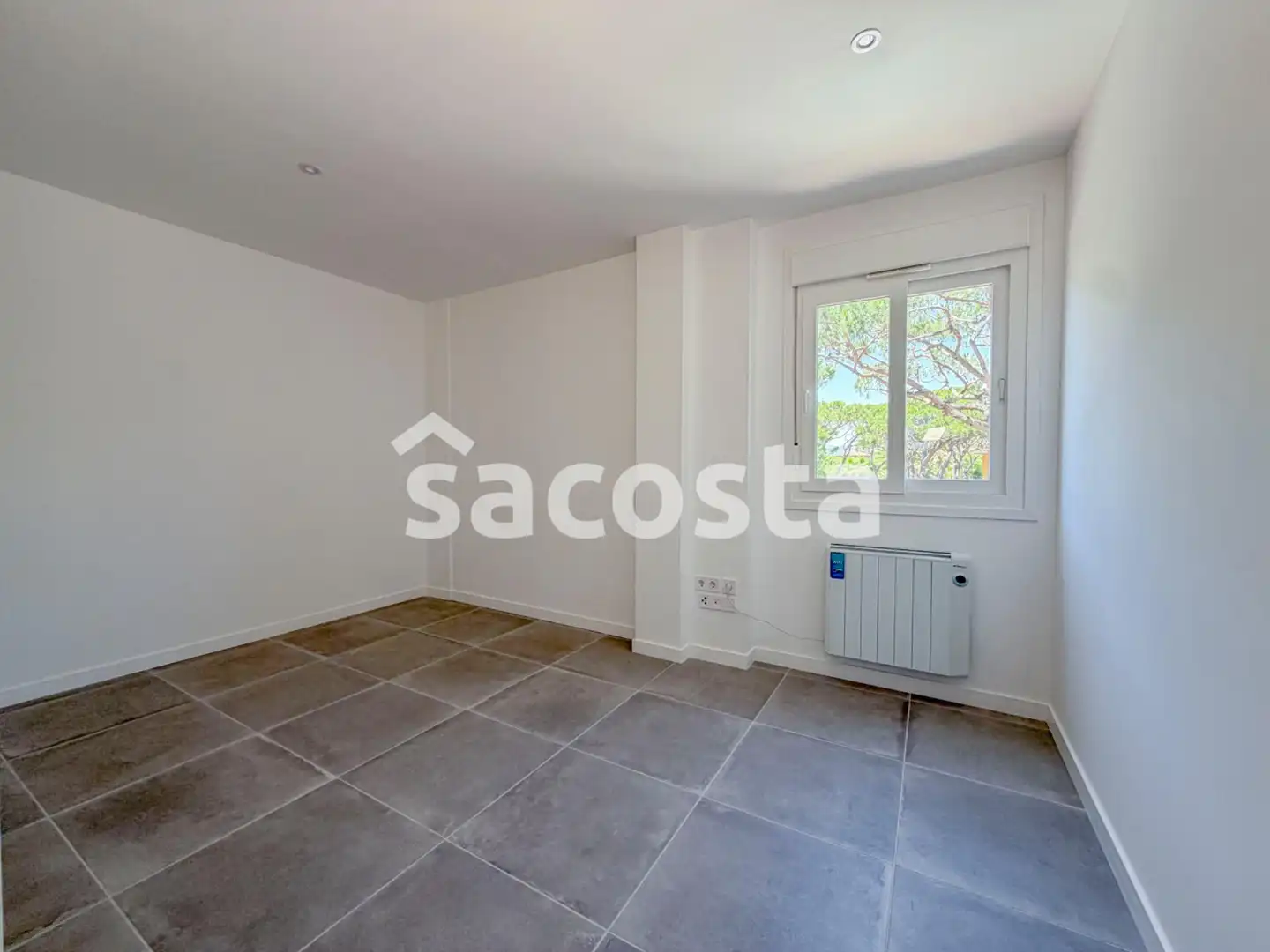 Habitación de Piso en venta en Blanes con Calefacción, Terraza y Balcón