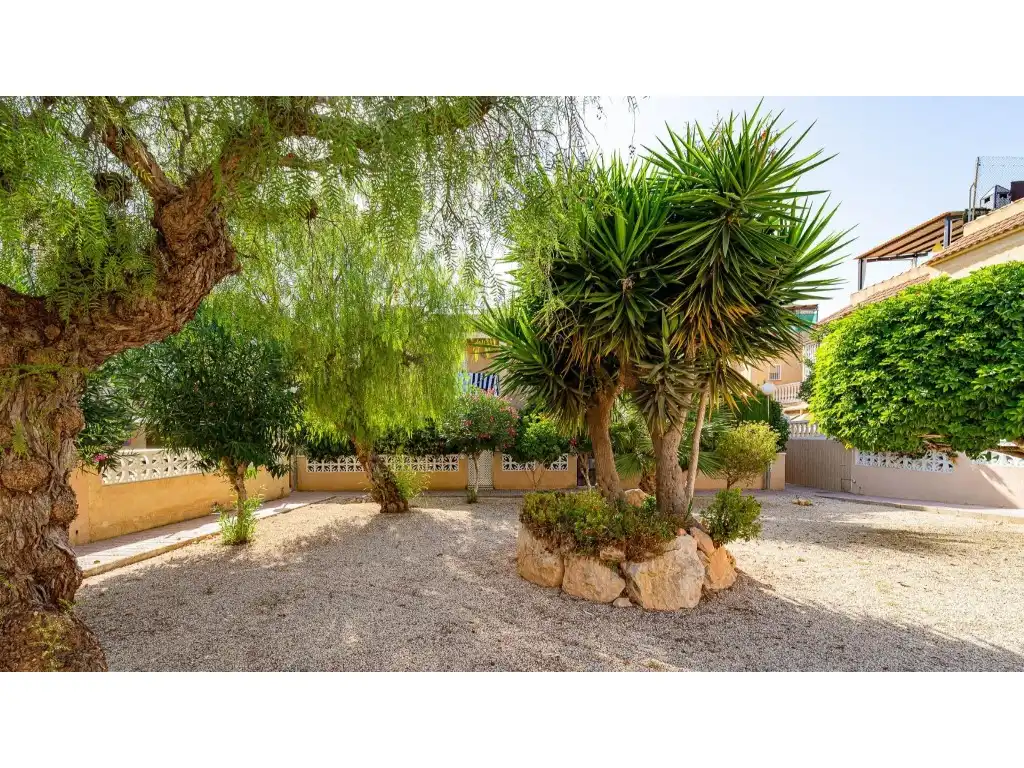 Bungalow amb piscina en venda a Calle Alboran S/N, imagen 40
