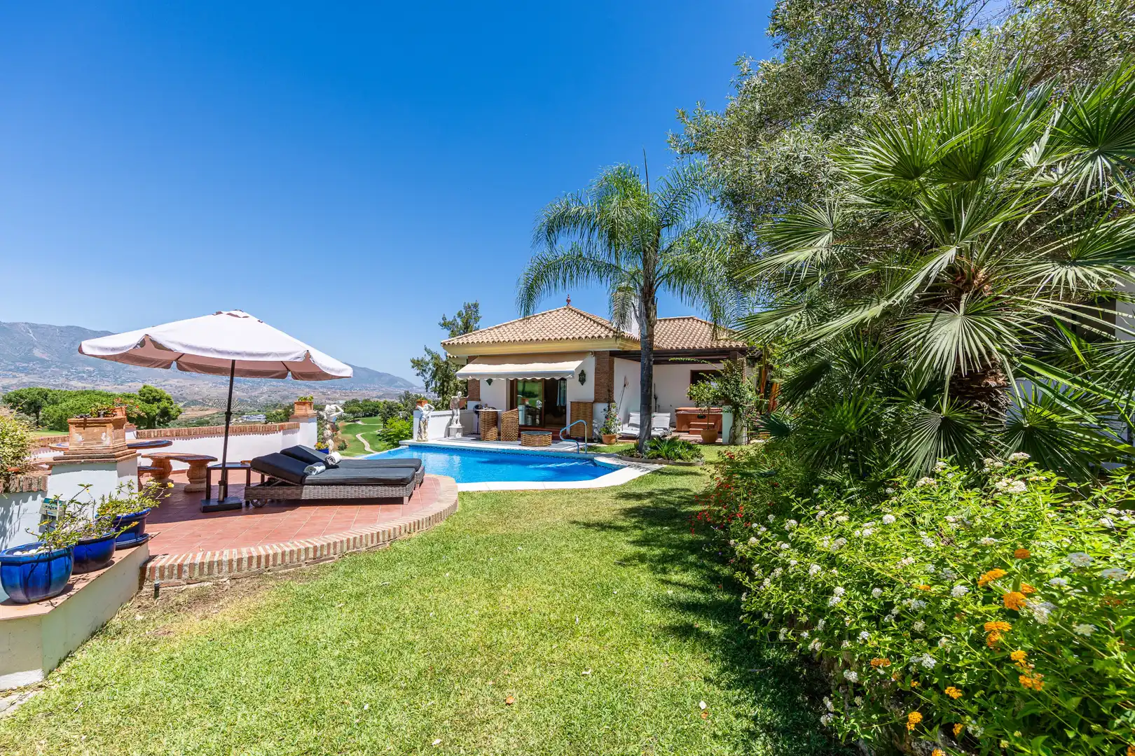 Jardín de Casa o chalet en venta en Mijas con Aire acondicionado, Jardín privado y Terraza